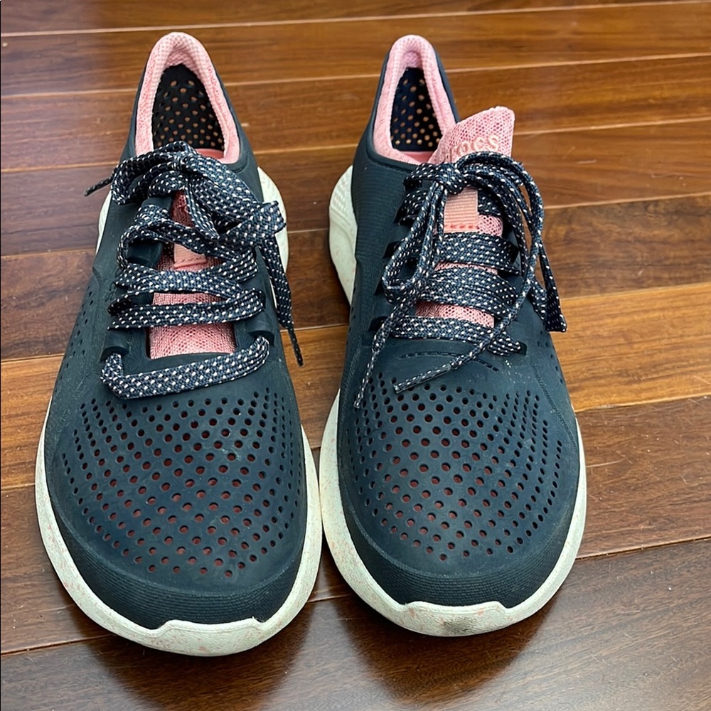 LiteRide by Crocs size 9W